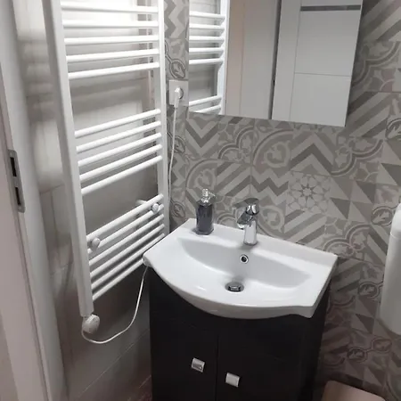 Rozsadomb Apartman *