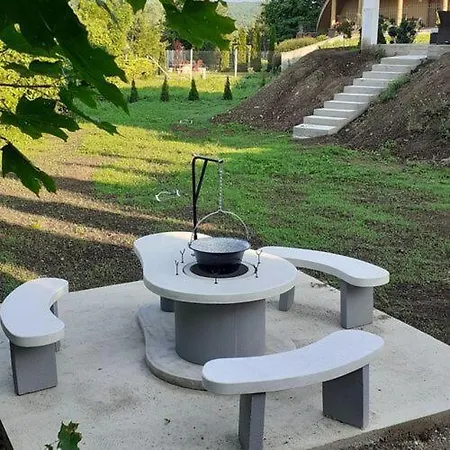 Apartament Rozsadomb *